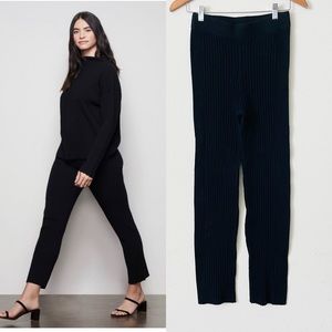 Good American SIZE 2 Go-To ribbed knit jogger pants